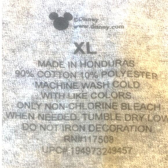 Mickey and Friends Disney Christmas T Shirt XL Gray Goofy Donald Duck Mickey - Picture 5 of 7
